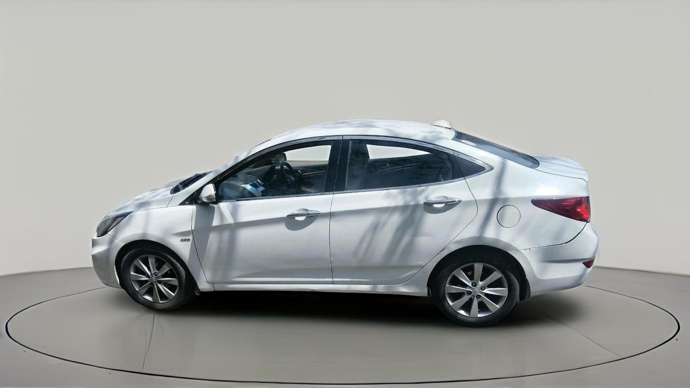 2012 Hyundai Verna FLUIDIC 1.6 CRDI SX AT, Diesel, Automatic, 82,282 km, exterior