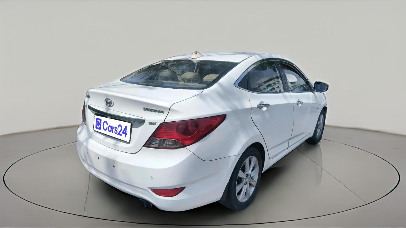2012 Hyundai Verna FLUIDIC 1.6 CRDI SX AT, Diesel, Automatic, 82,282 km, exterior