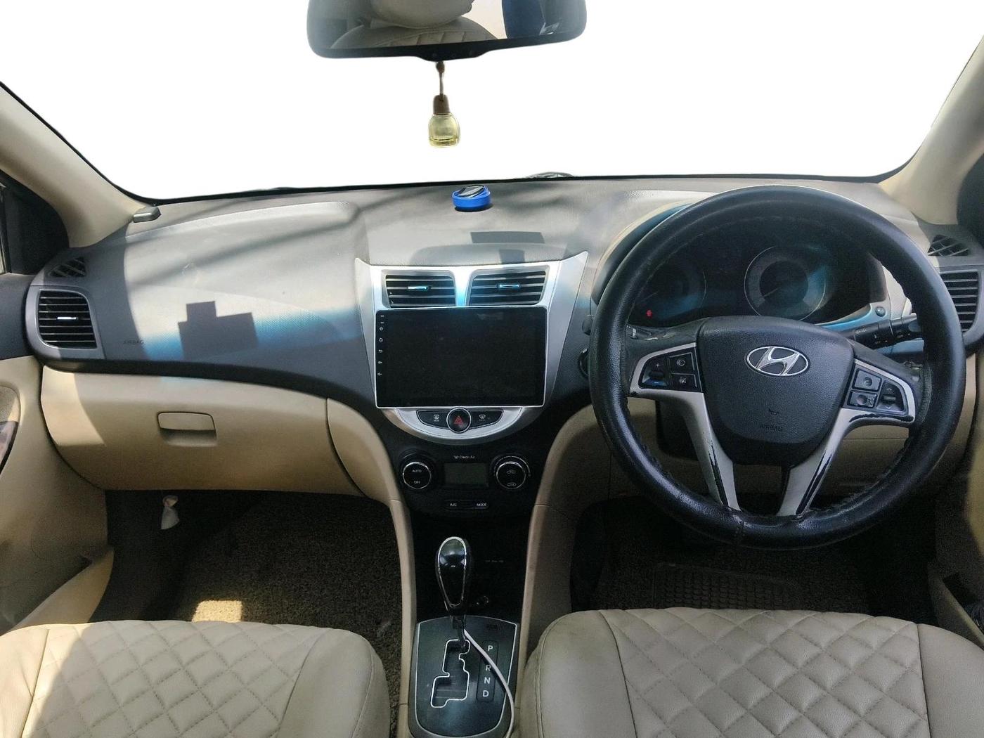 2012 Hyundai Verna FLUIDIC 1.6 CRDI SX AT, Diesel, Automatic, 82,282 km, interior