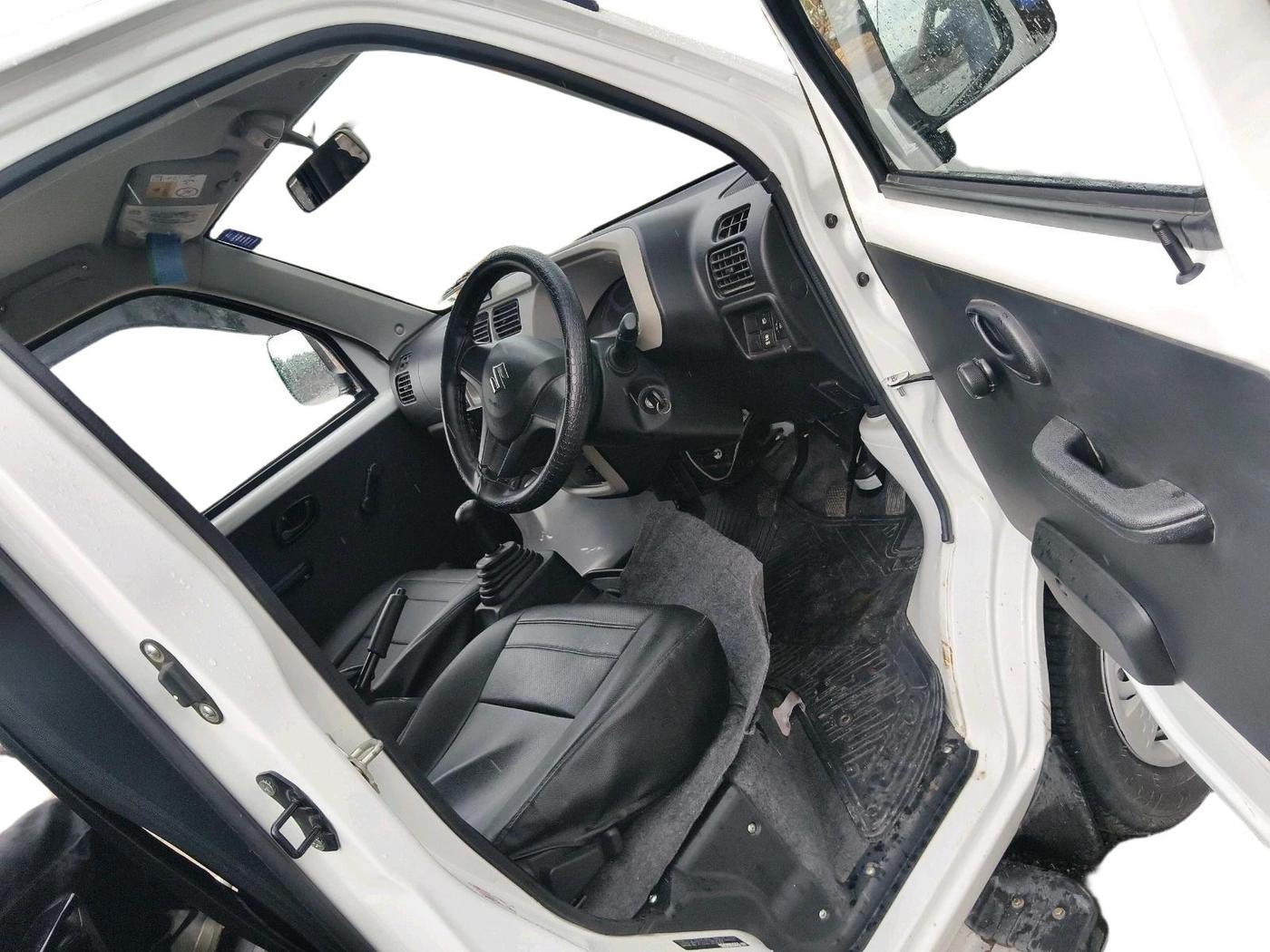 2025 Maruti Eeco 6 Str STD, Petrol, Manual, 1,728 km, interior
