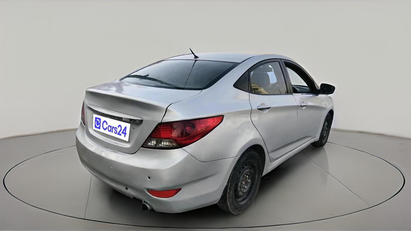 2012 Hyundai Verna FLUIDIC 1.4 CRDI EX, Diesel, Manual, 1,32,569 km, exterior