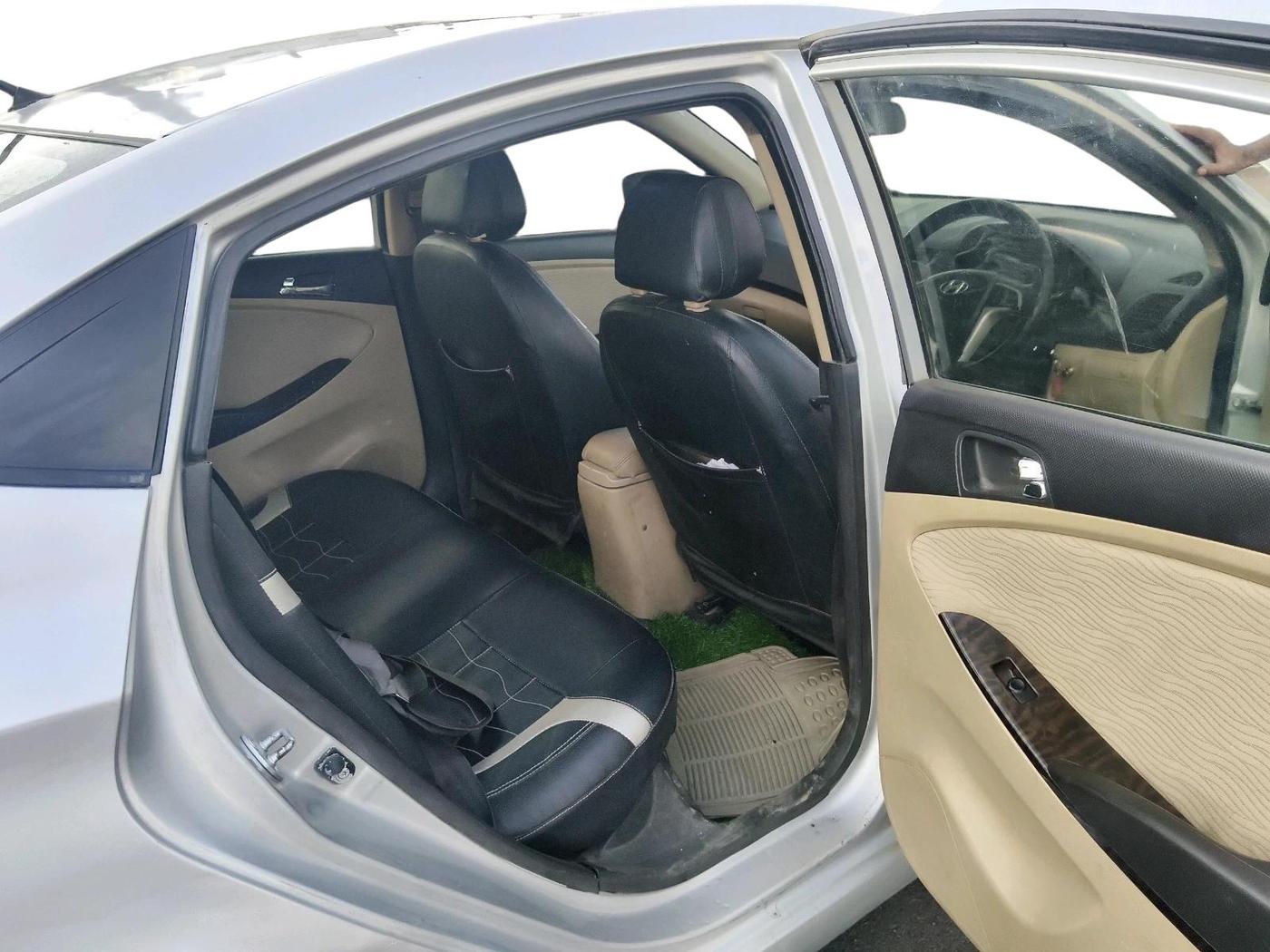 2012 Hyundai Verna FLUIDIC 1.4 CRDI EX, Diesel, Manual, 1,32,569 km, interior