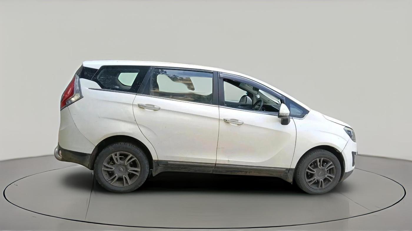 2018 Mahindra MARAZZO M8 7 STR, Diesel, Manual, 1,38,349 km, exterior