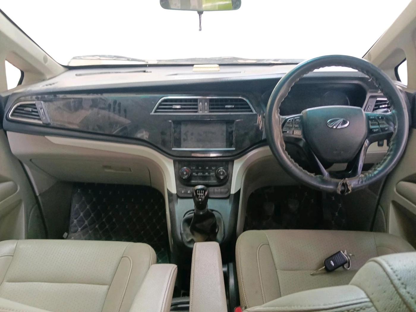 2018 Mahindra MARAZZO M8 7 STR, Diesel, Manual, 1,38,349 km, interior