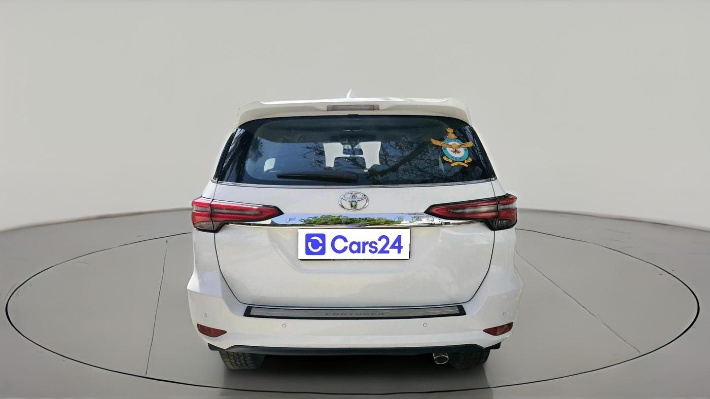 2023 Toyota Fortuner 4X2 MT 2.8 DIESEL, Diesel, Manual, 39,825 km, exterior