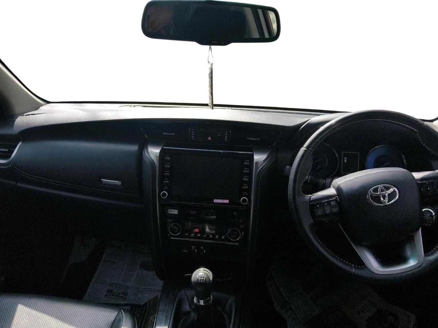 2023 Toyota Fortuner 4X2 MT 2.8 DIESEL, Diesel, Manual, 39,825 km, interior