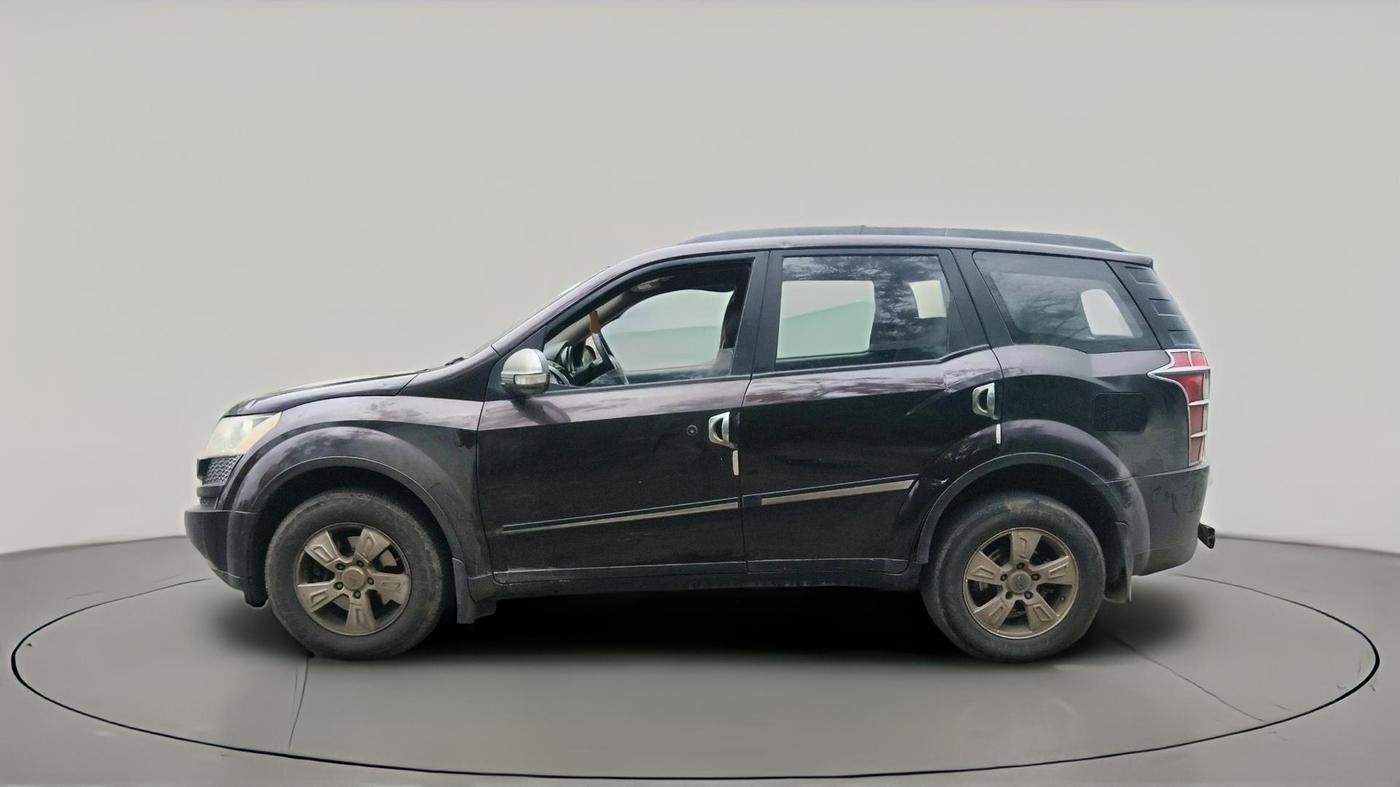 2012 Mahindra XUV500 W8, Diesel, Manual, 2,04,767 km, exterior