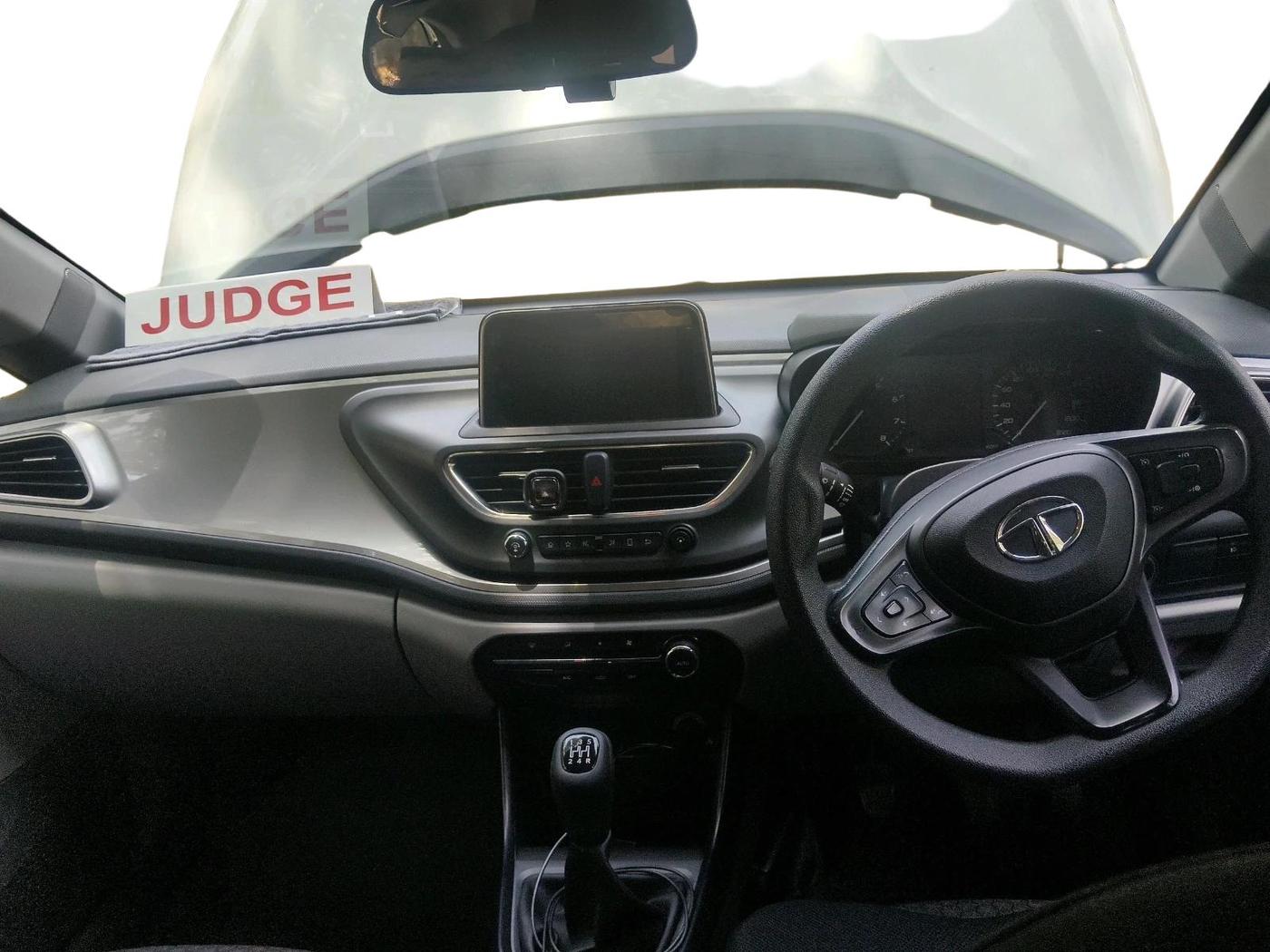 2020 Tata ALTROZ XT PETROL, Petrol, Manual, 98,443 km, interior