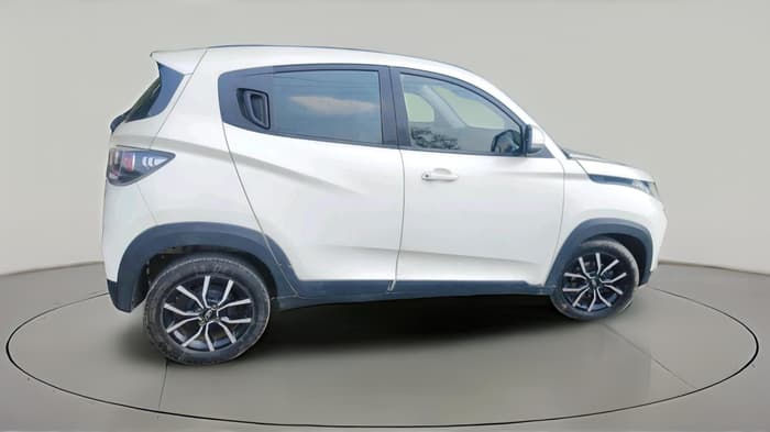 2017 Mahindra KUV 100 NXT K8 D 6 STR, Diesel, Manual, 1,48,732 km, exterior