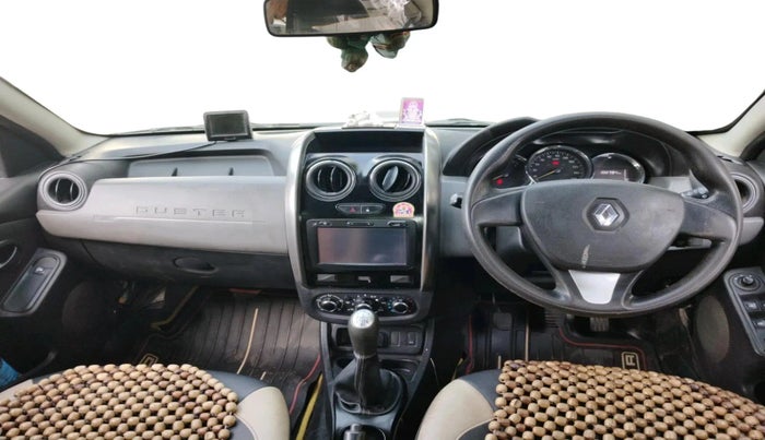 2017 Renault Duster 85 PS RXS SANDSTORM EDITION DIESEL, Diesel, Manual, 1,98,794 km, interior