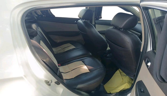 2013 Hyundai i20 ASTA 1.4 CRDI, Diesel, Manual, 1,45,424 km, interior