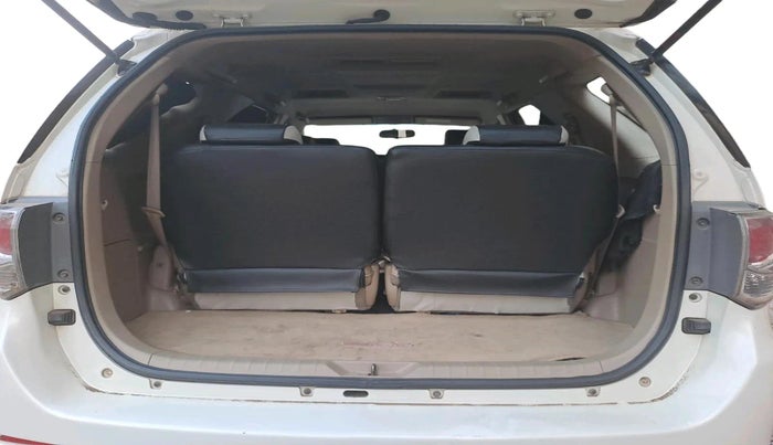 2013 Toyota Fortuner 3.0 4X2 AT, Diesel, Automatic, 3,38,528 km, exterior