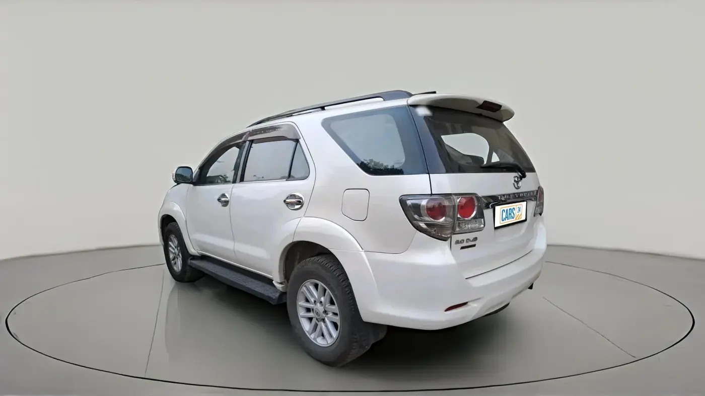 2013 Toyota Fortuner 3.0 4X2 AT, Diesel, Automatic, 3,38,528 km, exterior