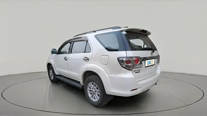 2013 Toyota Fortuner 3.0 4X2 AT, Diesel, Automatic, 3,38,528 km, exterior