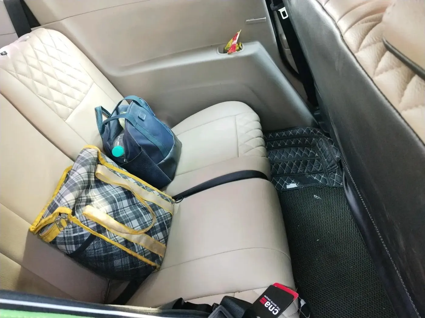 2018 Mahindra MARAZZO M6 8 STR, Diesel, Manual, 46,670 km, interior