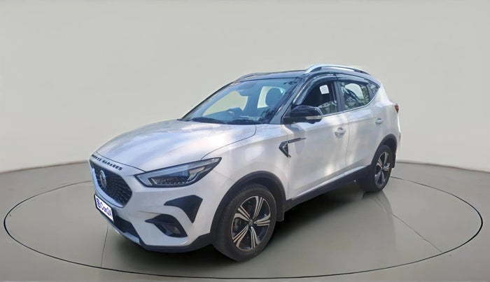 2024 MG ASTOR  Sharp Pro 1.5 MT (Ivory), Petrol, Manual, 17,669 km, exterior