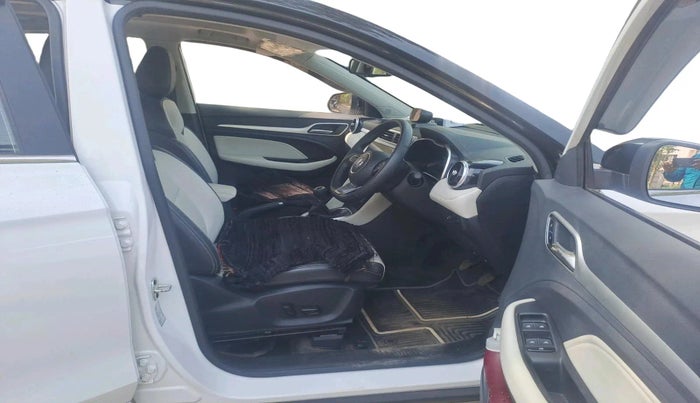 2024 MG ASTOR  Sharp Pro 1.5 MT (Ivory), Petrol, Manual, 17,669 km, interior