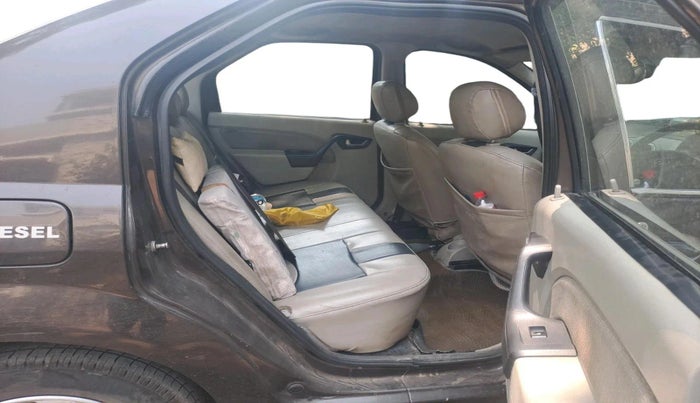 2012 Mahindra Verito 1.5 D4, Diesel, Manual, 1,26,515 km, interior