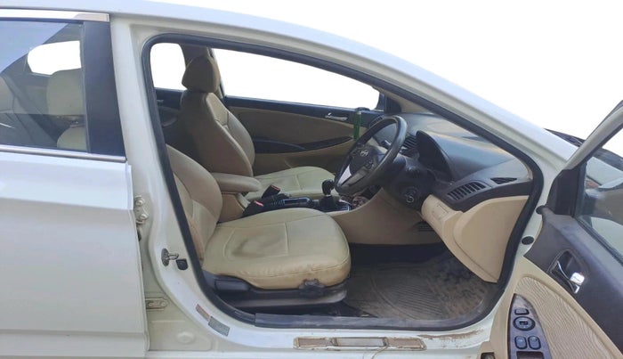 2012 Hyundai Verna FLUIDIC 1.6 CRDI SX, Diesel, Manual, 1,15,210 km, interior