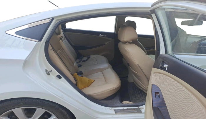 2012 Hyundai Verna FLUIDIC 1.6 CRDI SX, Diesel, Manual, 1,15,210 km, interior