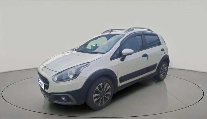 2015 Fiat Avventura EMOTION MULTIJET 1.3, Diesel, Manual, 1,13,901 km, exterior