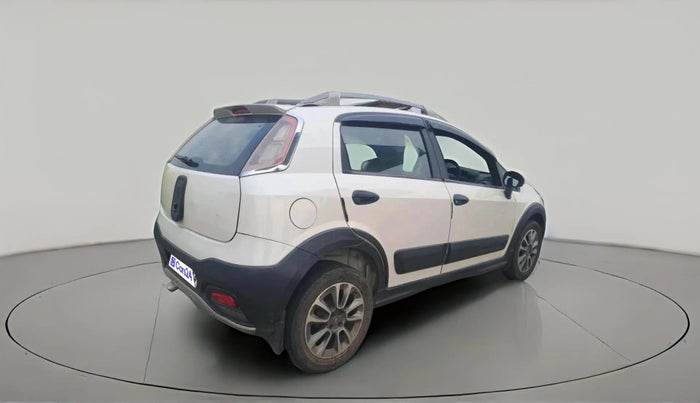 2015 Fiat Avventura EMOTION MULTIJET 1.3, Diesel, Manual, 1,13,901 km, exterior