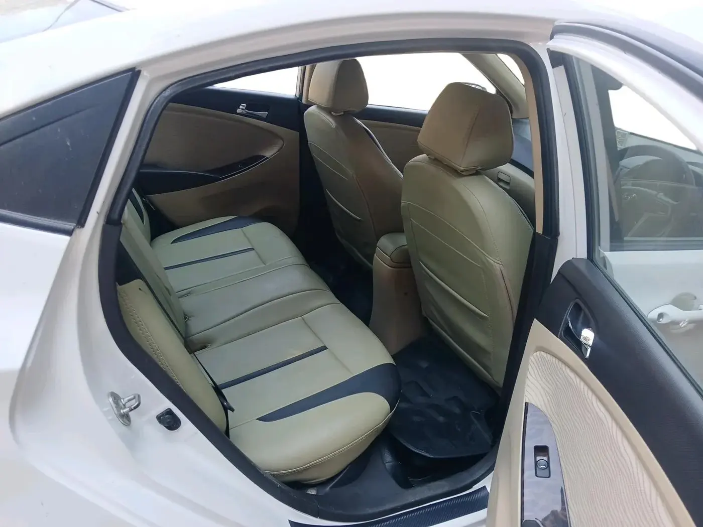 2014 Hyundai Verna FLUIDIC 1.6 VTVT SX AT, Petrol, Automatic, 53,791 km, interior