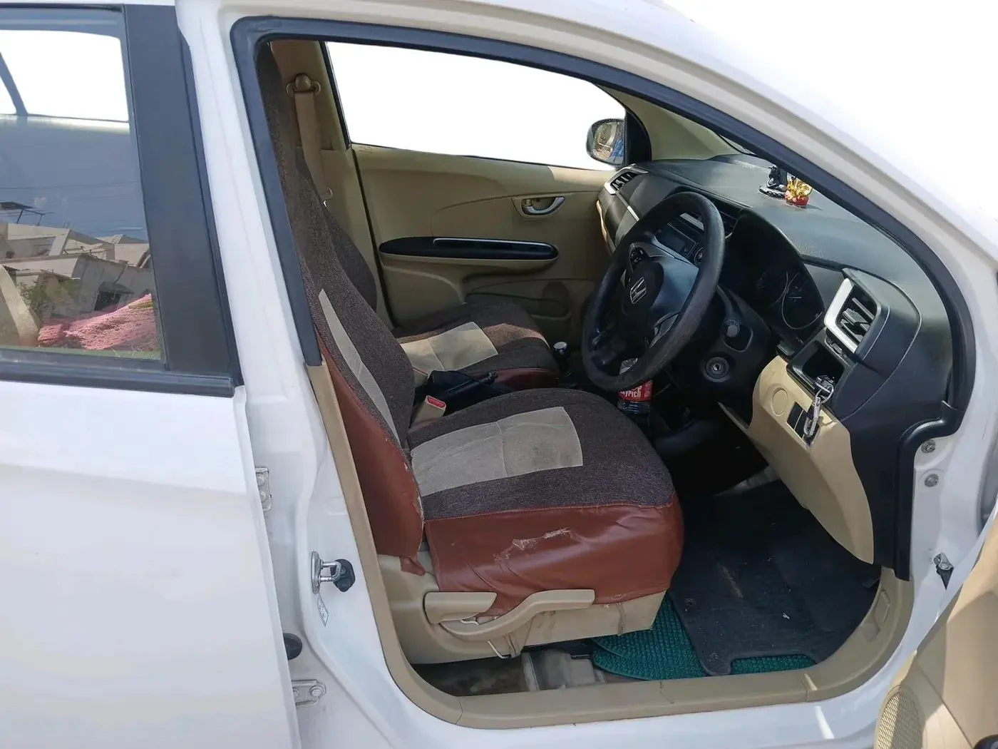 2016 Honda Amaze 1.2L I-VTEC VX, Petrol, Manual, 72,727 km, interior