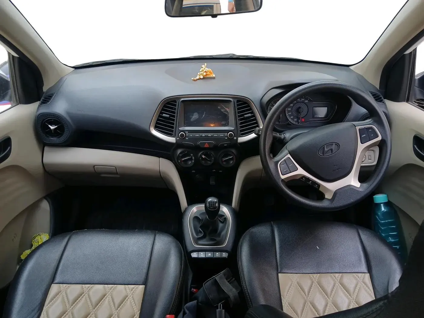 2022 Hyundai NEW SANTRO SPORTZ MT, Petrol, Manual, 23,000 km, interior