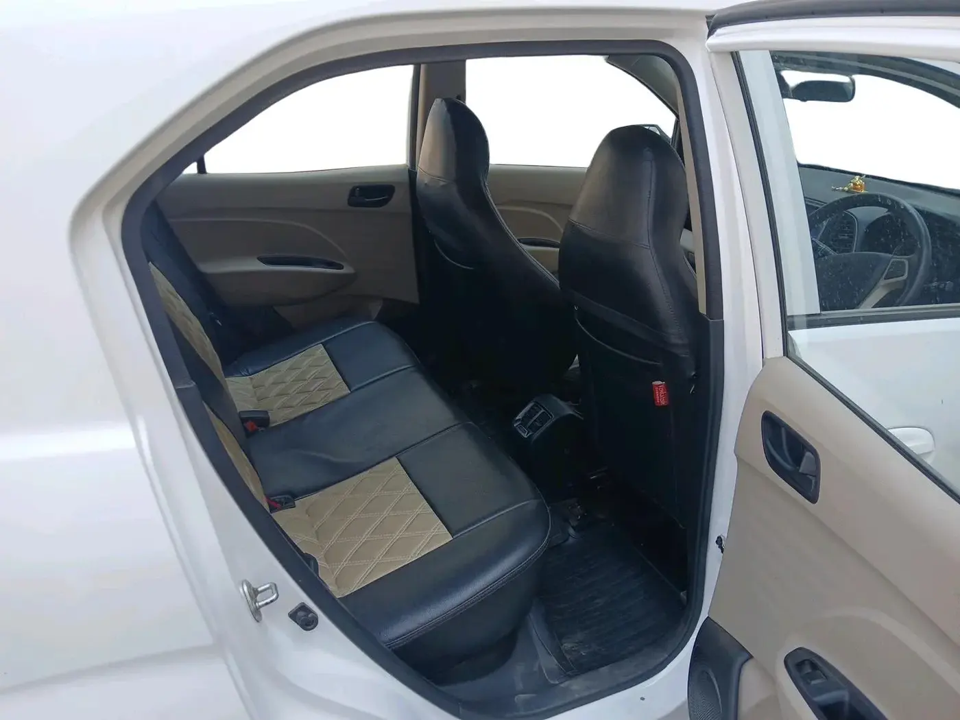 2022 Hyundai NEW SANTRO SPORTZ MT, Petrol, Manual, 23,000 km, interior
