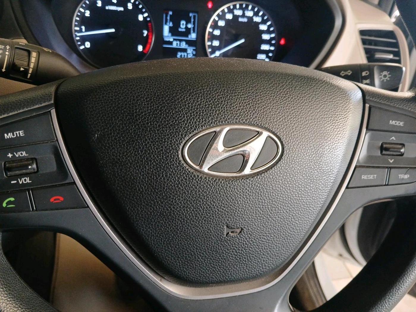 2014 Hyundai Elite i20 MAGNA 1.2, Petrol, Manual, 27,950 km, interior
