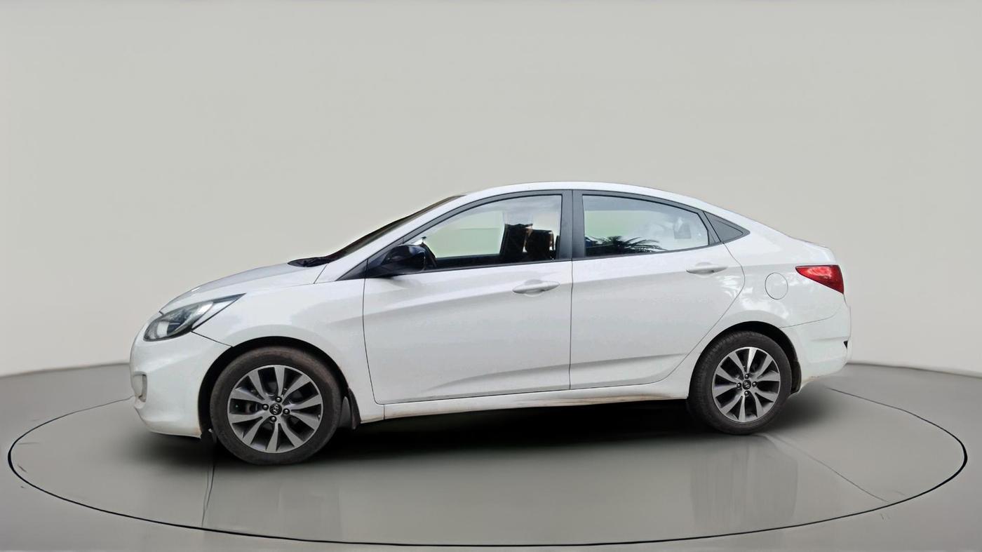 2014 Hyundai Verna FLUIDIC 1.6 CRDI SX, Diesel, Manual, 92,302 km, exterior
