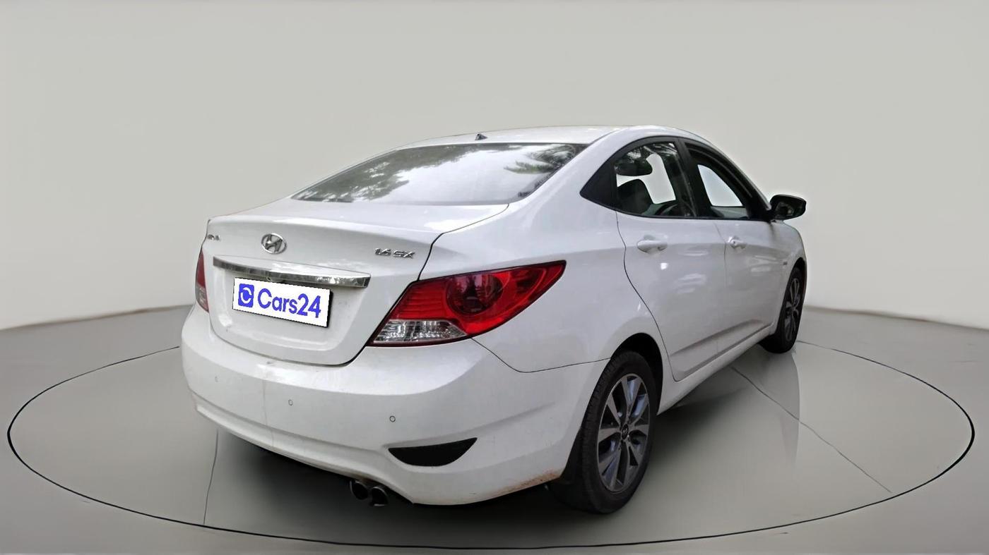 2014 Hyundai Verna FLUIDIC 1.6 CRDI SX, Diesel, Manual, 92,302 km, exterior