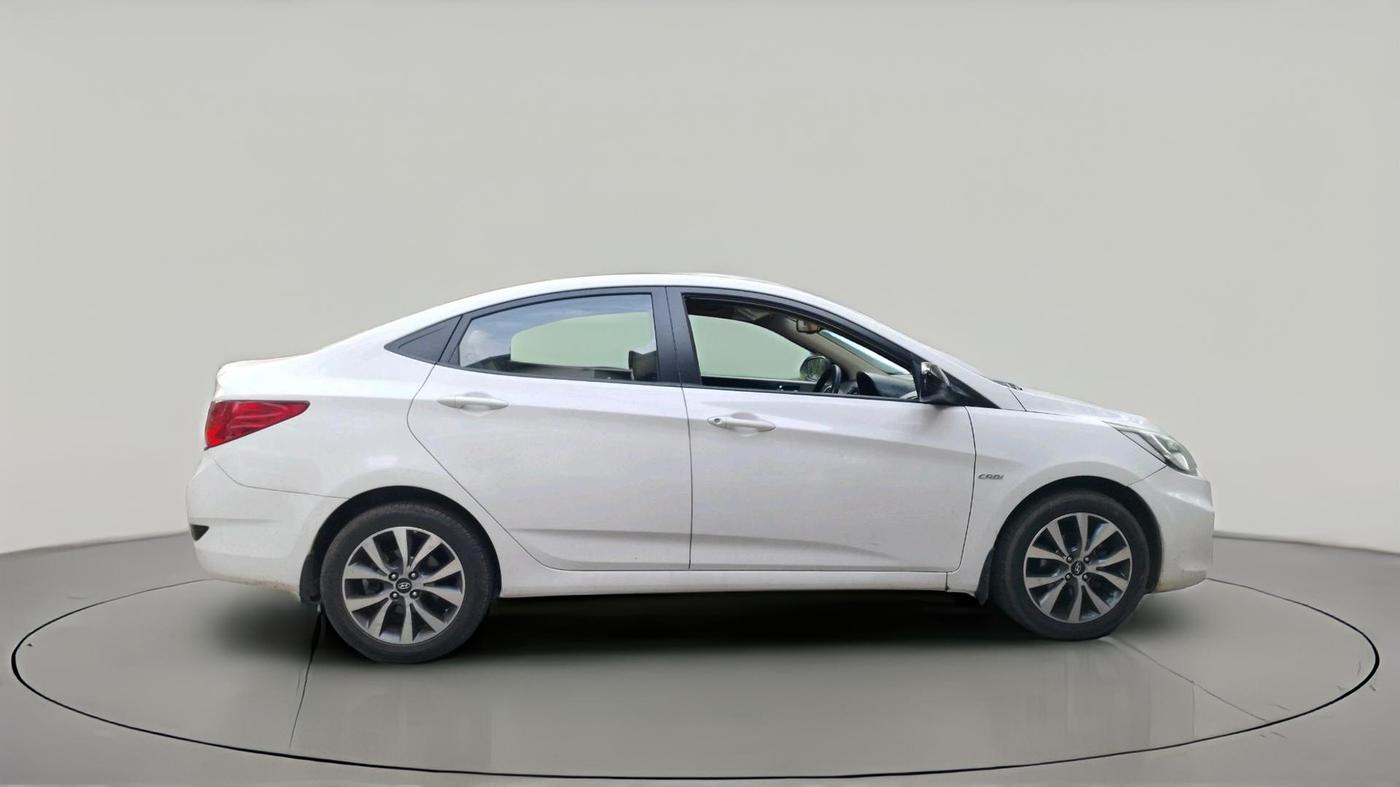 2014 Hyundai Verna FLUIDIC 1.6 CRDI SX, Diesel, Manual, 92,302 km, exterior