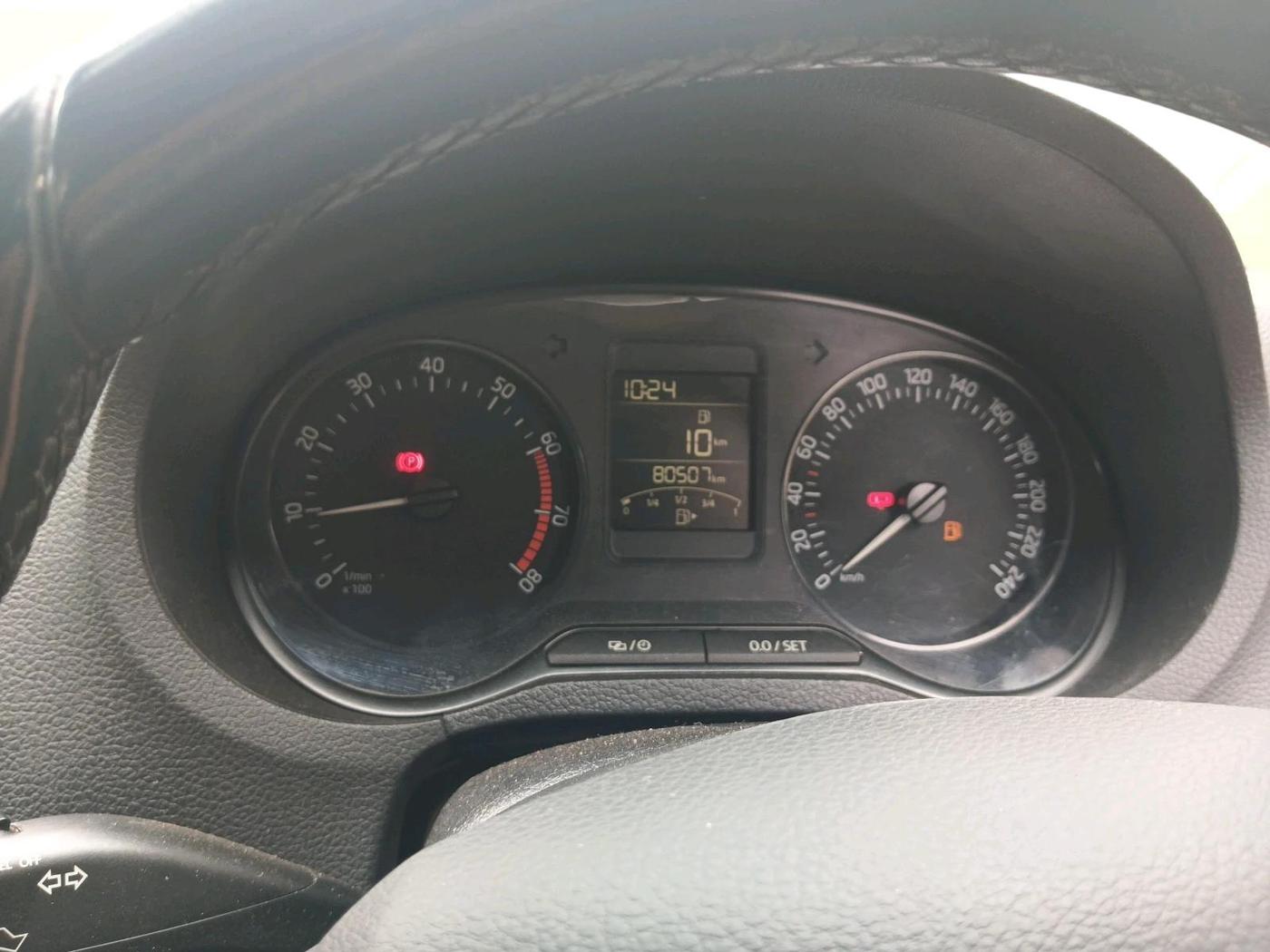 2018 Skoda Rapid STYLE 1.6 MPI, Petrol, Manual, 80,507 km, interior