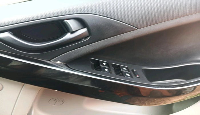 2018 Tata NEXON XMA PETROL, Petrol, Automatic, 74,820 km, interior