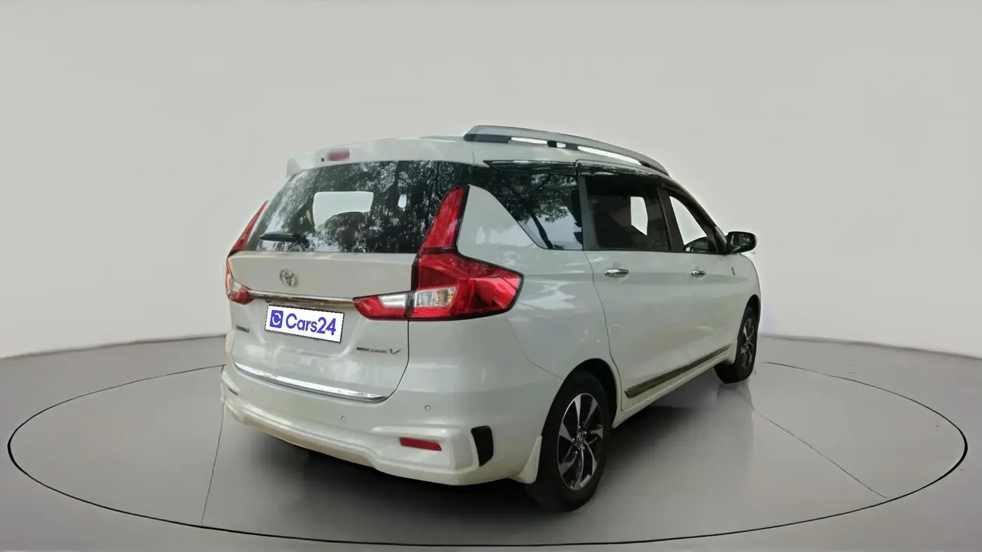 2023 Toyota RUMION V AT , Petrol, Automatic, 37,637 km, exterior