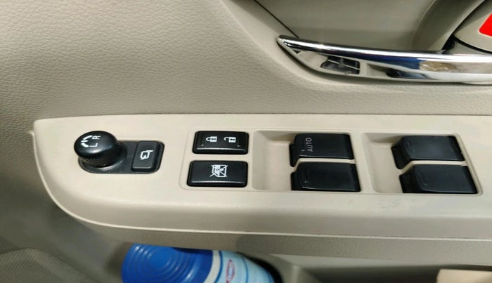 2023 Toyota RUMION V AT , Petrol, Automatic, 37,637 km, interior