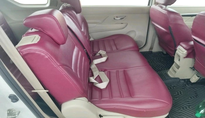 2023 Toyota RUMION V AT , Petrol, Automatic, 37,637 km, interior