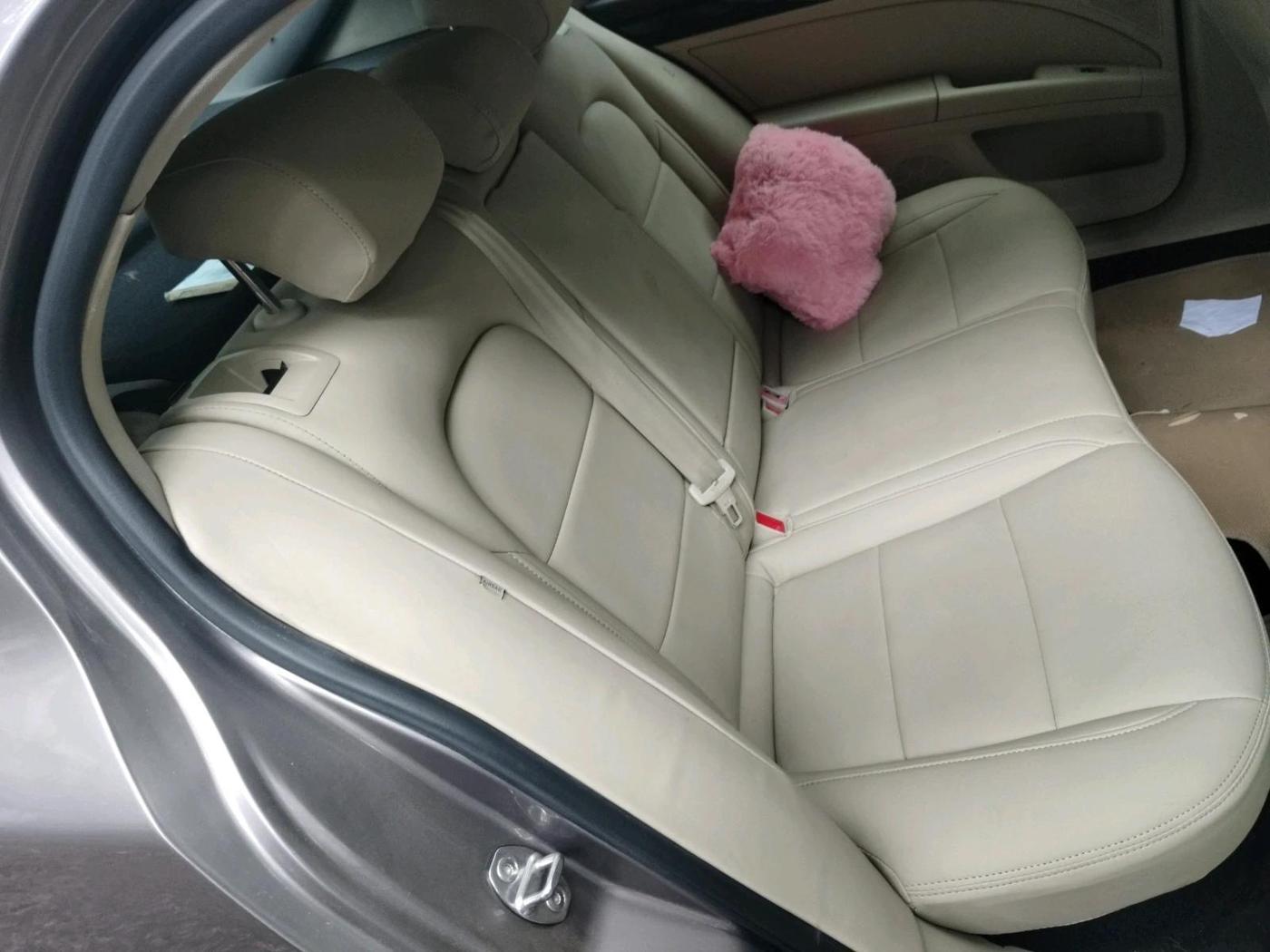2013 Skoda Superb ELEGANCE 1.8 TSI AT, Petrol, Automatic, 1,00,256 km, interior