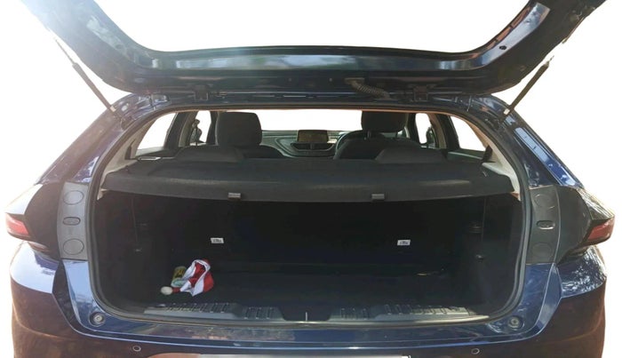 2024 Tata ALTROZ XM PLUS PETROL, Petrol, Manual, 9,787 km, exterior