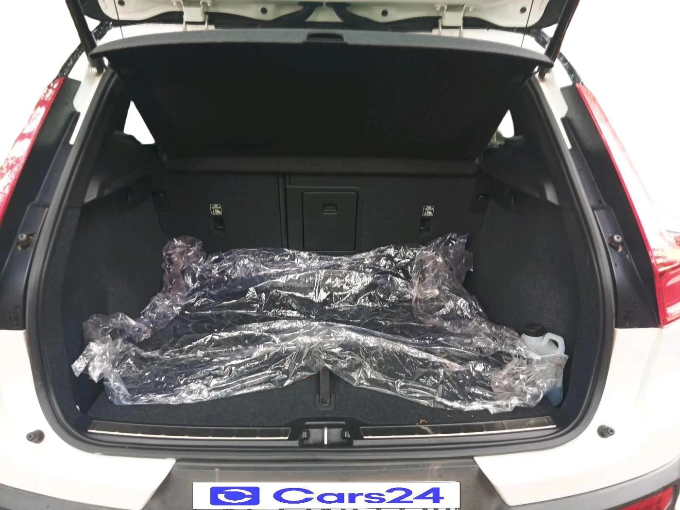 2019 Volvo XC 40 T4, Petrol, Automatic, 57,693 km, exterior