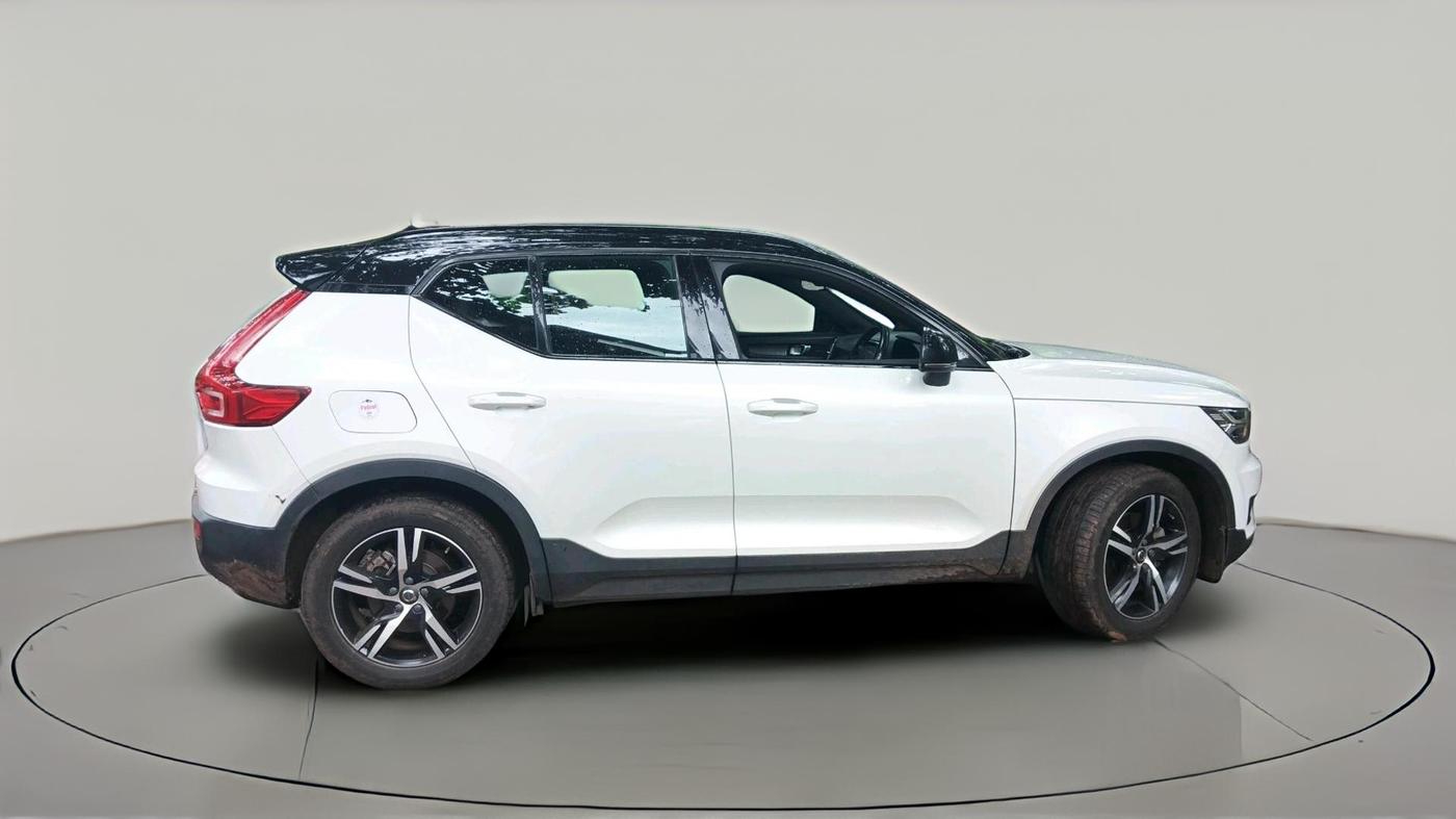 2019 Volvo XC 40 T4, Petrol, Automatic, 57,693 km, exterior