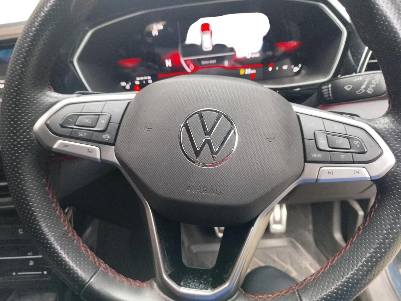 2024 Volkswagen TAIGUN GT PLUS 1.5 TSI DSG, Petrol, Automatic, 31,842 km, interior