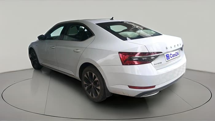 2020 Skoda Superb L&K 2.0 TSI AT, Petrol, Automatic, 72,689 km, exterior