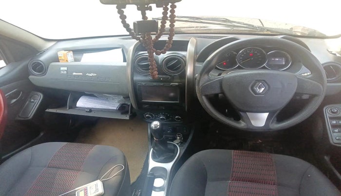 2018 Renault Duster 85 PS RXS MT DIESEL, Diesel, Manual, 1,41,981 km, interior
