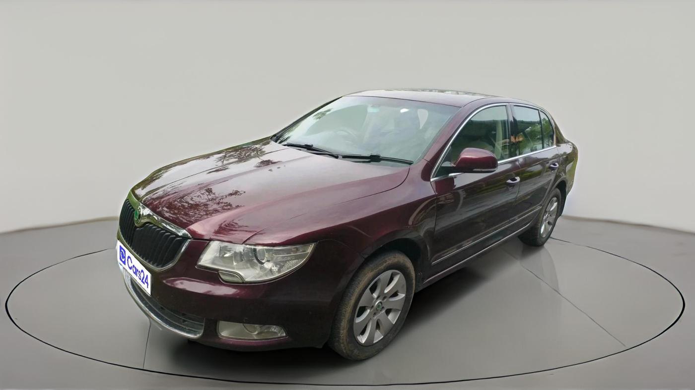 2012 Skoda Superb ELEGANCE 2.0 TDI CR AT, Diesel, Automatic, 1,02,737 km, exterior