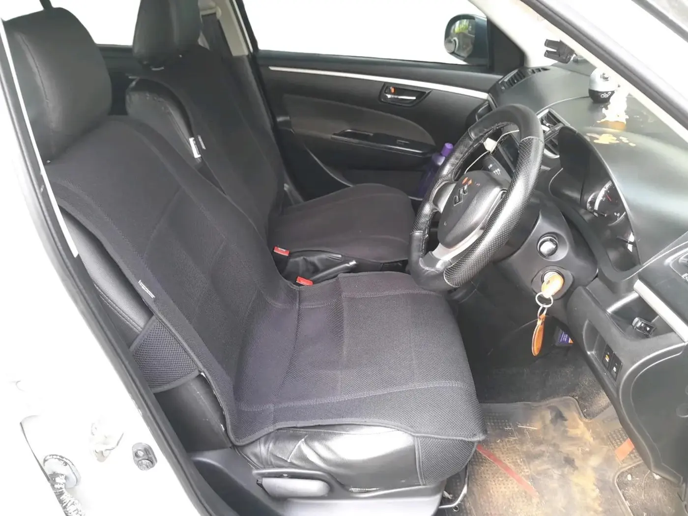 2016 Maruti Swift VXI, Petrol, Manual, 93,725 km, interior