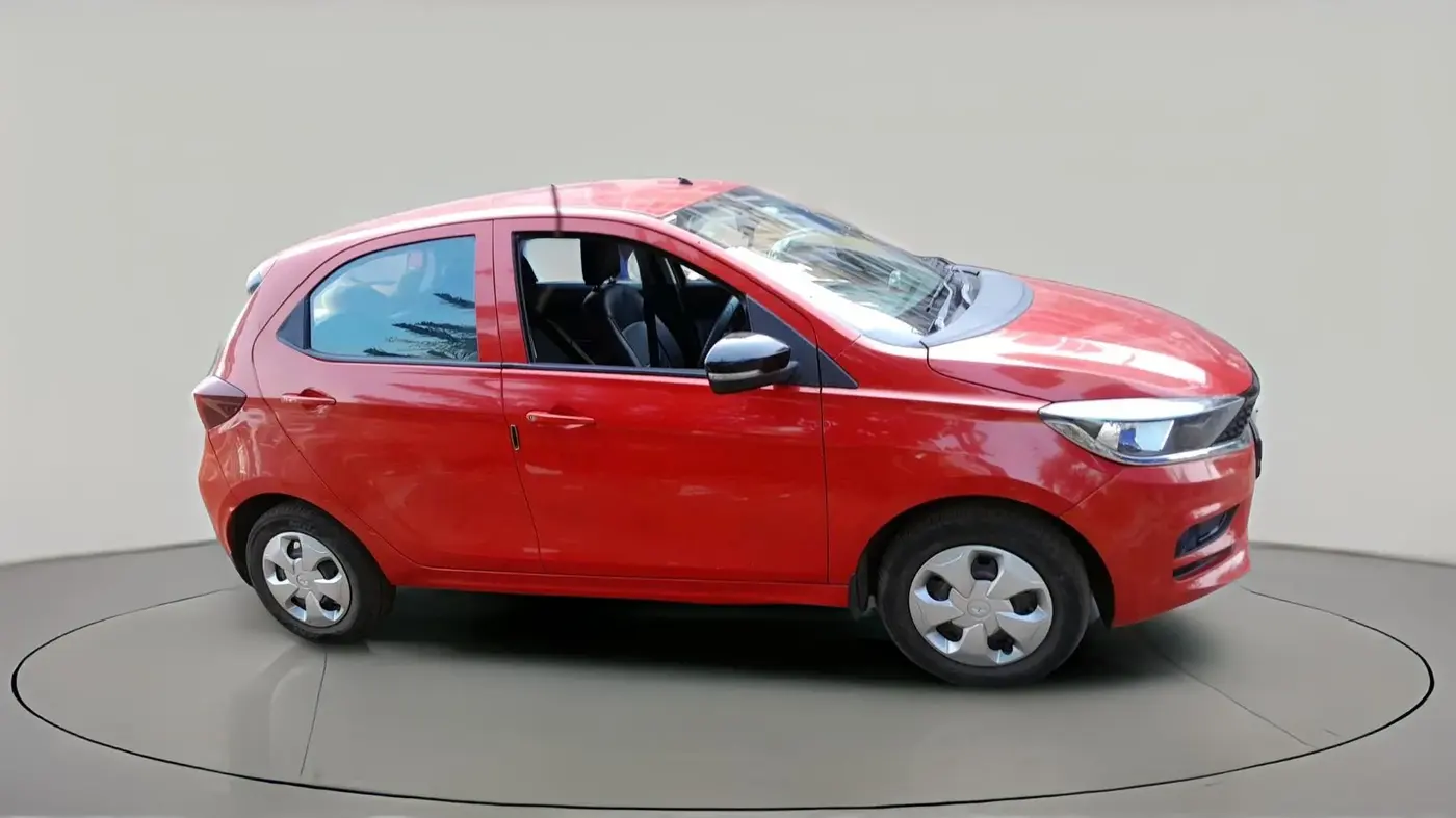 2022 Tata Tiago XT (O) PETROL, Petrol, Manual, 15,600 km, exterior