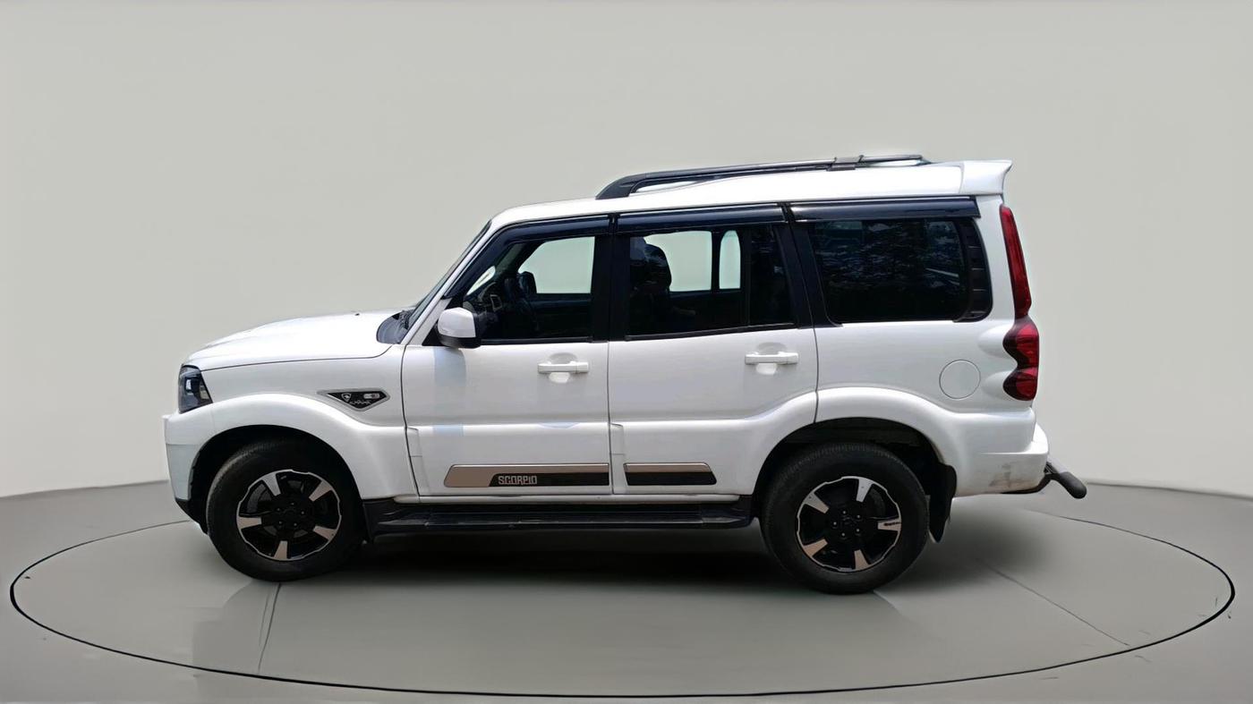 2025 Mahindra SCORPIO CLASSIC S11 7STR, Diesel, Manual, 22,967 km, exterior